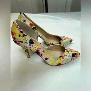 Vince Camuto Coloful Pumps (Size 6)